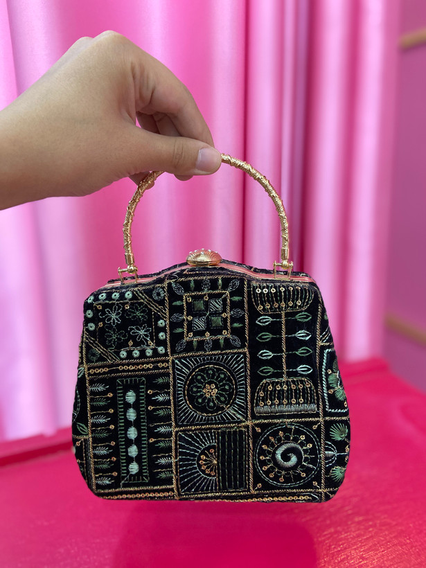 کیف دستی مجلسی زنانه مدل دهانه فلزی